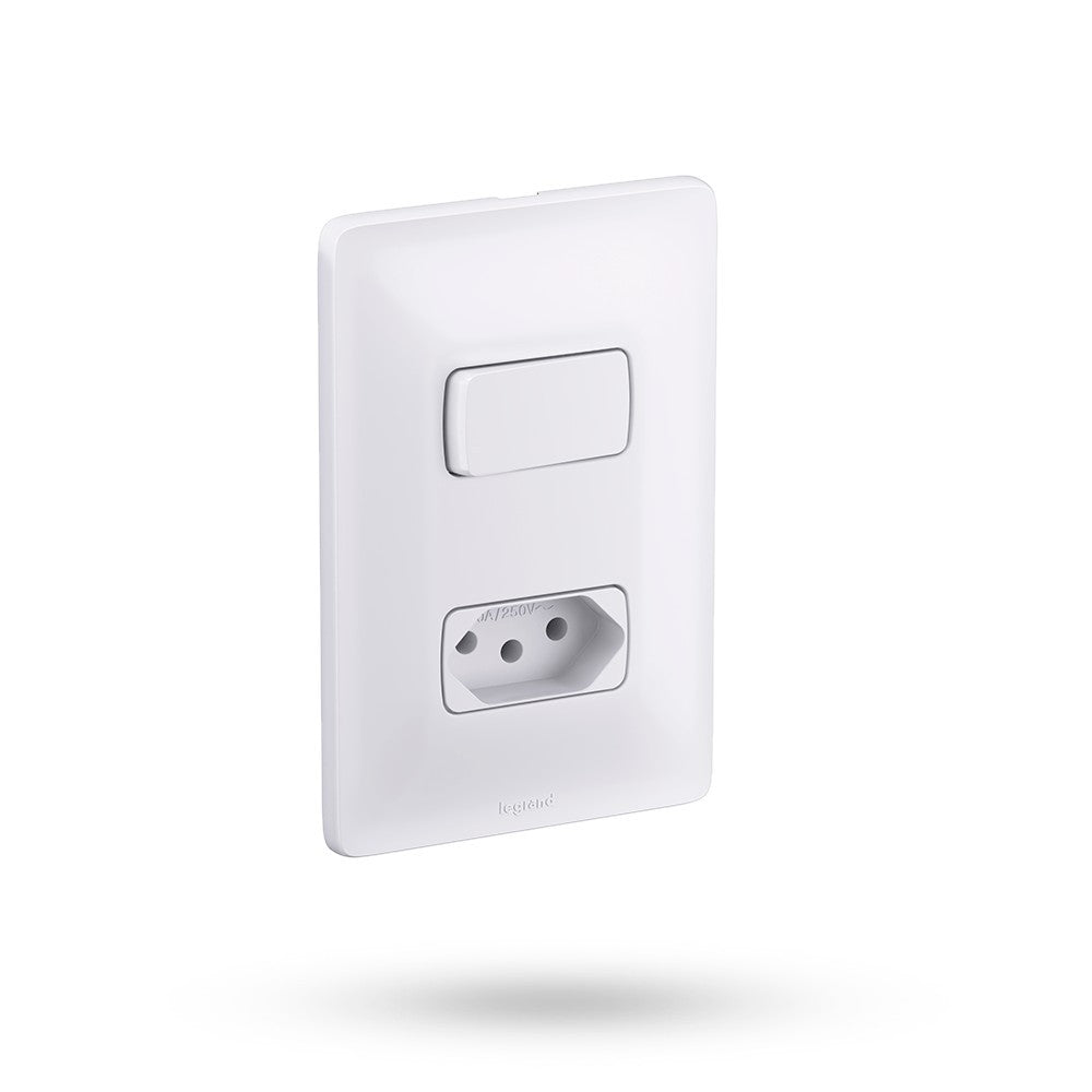 Interruptor Simples com Tomada 2 Polos e Terra 10A Zeffia Branco